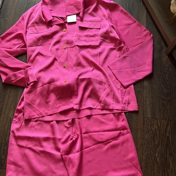 The Jet Set in Fuchsia - Picture 3 of 7